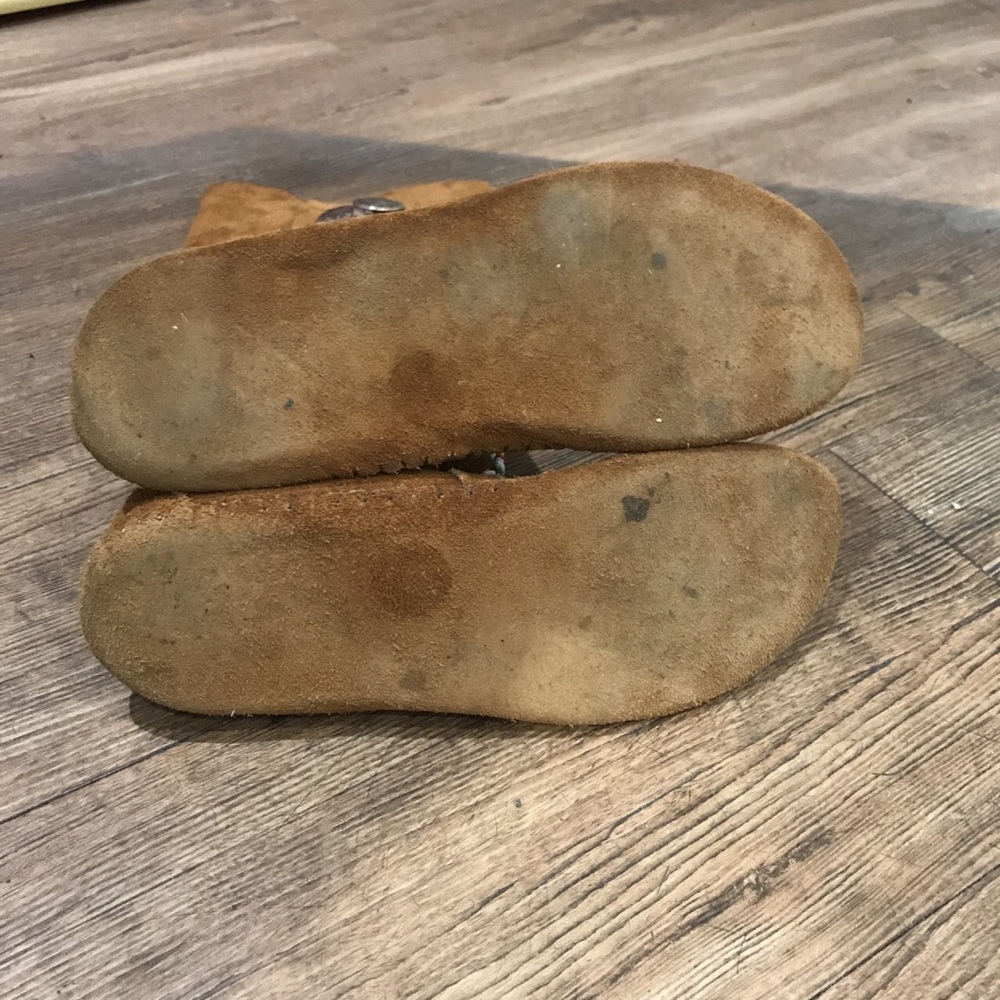 🔻SOLD🔻Beaded Moccasins - Picture 7 of 7